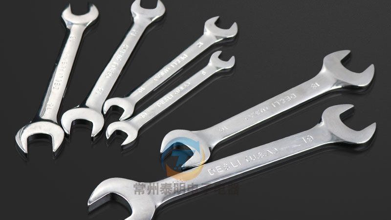 汽车维修工具箱工具包根据用途和功能可以分为以下几类：